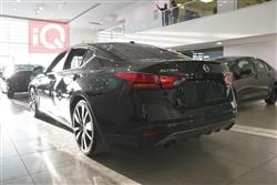 نيسان ألتيما